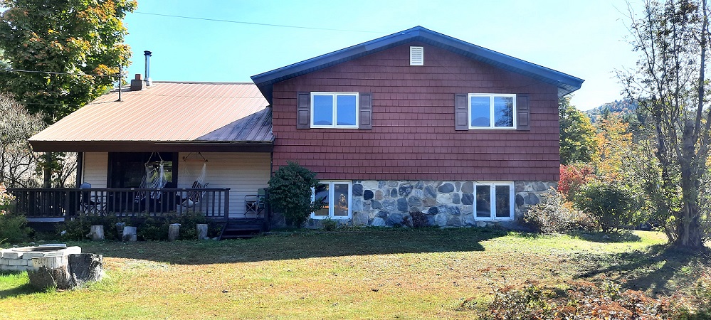 Adirondack  House in Wells